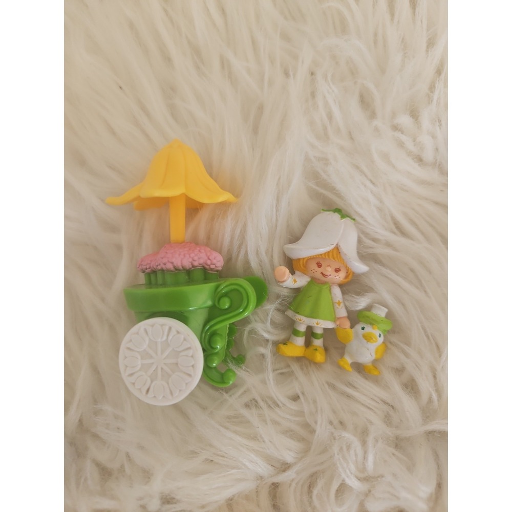 Strawberry Shortcake MINT TULIP & MARSH MALLARD Pushing A Flower Cart